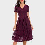 Mara | Robe en Dentelle Fleurie Midi