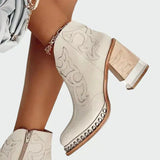 Stanislava - Bottes en cuir avec broderie