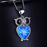 Collier avec opale bleue et hibou