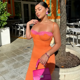 DELILAH | ROBE AVEC DÉTAILS EN DENTELLE